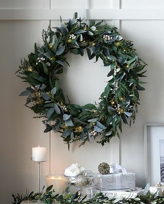 Ultimate Green & Berry Pre-Lit Wreath - 70cm