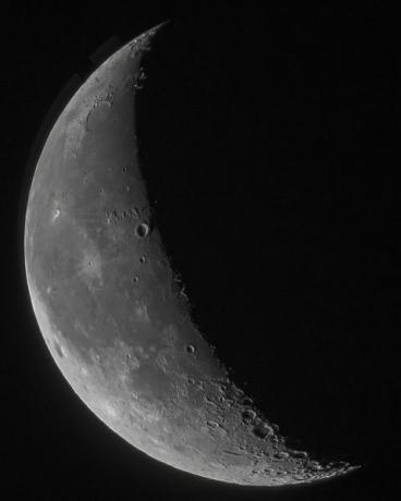 ytan av månen tagen i yorkshire under natthimlen