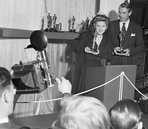 Joan Fontaine och Gary Cooper vid Oscar Awards 1942.