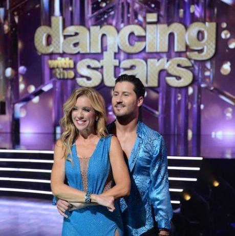 abc "dansa med stjärnorna" säsong 19 val chmerkovskiy monica aldama