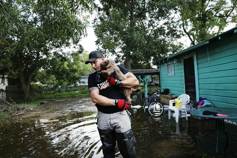 Översvämningar hindrar återhämtningsinsatser i sydöstra Texas