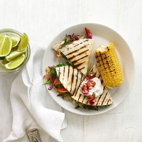 grillad spenat och poblano quesadillas