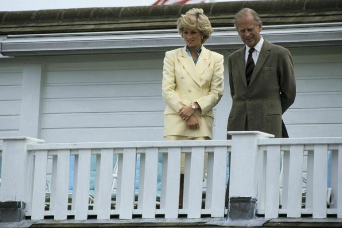 Charles och Diana vid en polomatch i Windsor, Storbritannien den 26 juli 1987.