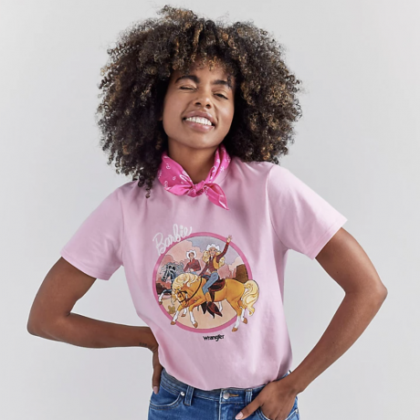 Wrangler x Barbie™ Cowgirl grafisk t-shirt 