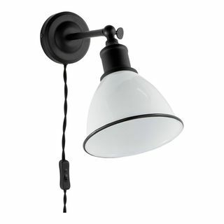 Country Living Farmhouse Plug-in vägglampa