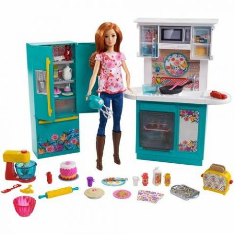 Pioneer Woman Kitchen Playyset With Cooking Chef Doll