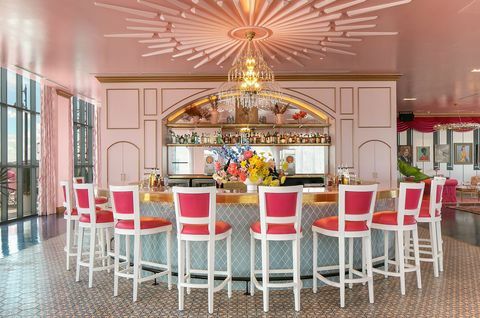wraparound bar med rosa dekor