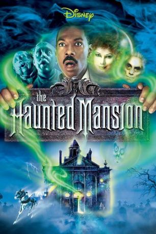 en affisch för filmen den spökade herrgården som visar en förskräckt man med fyra spöken runt honom och en skrämmande herrgård nedan