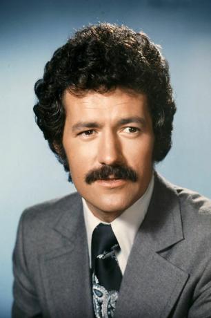 Alex Trebek skägg