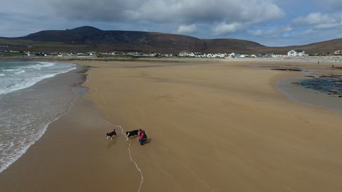 Dooagh Beach - Achill Beach - Irland - returnerade sand