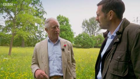 Adam Frost träffar prins Charles för att prata om frågan om biosäkerhet - BBCs Gardeners 'World