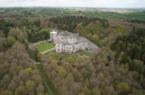 Gosford Castle - Game of Thrones - Riverrun - mark - Maison Real Estate