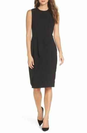 Asymmetrisk Ruffle Sheath Dress