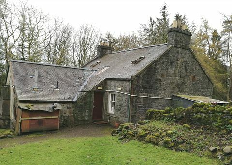 Denna avlägsna skotska stuga till salu är symbolen för fred och ro på landsbygden