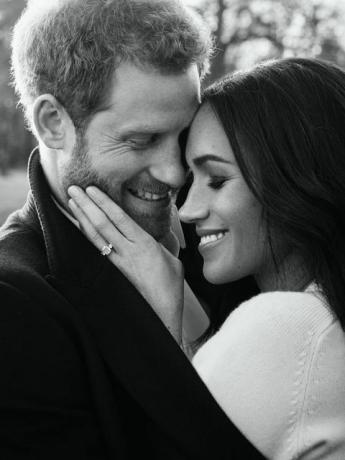 Hur Prince Harry och Meghan Markles förlovningsfoton jämför med William och Kate