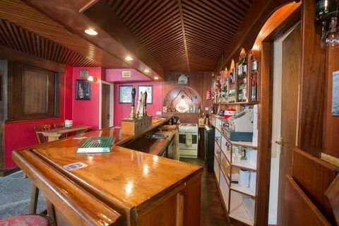 Conroys Old Bar - Irland - pub - bar - Airbnb