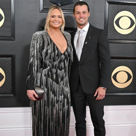 Miranda Lambert och Brendan Mcgloughlin Grammys röda mattan